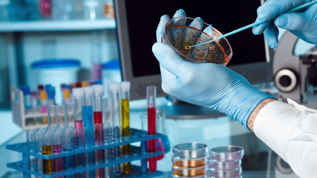 BONNES PRATIQUES EN LABORATOIRE BONNES PRATIQUES EN LABORATOIRE